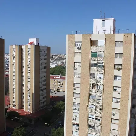 Roch2 - Modern Apartment Near Metro Seville Exterior photo